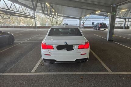BMW 740