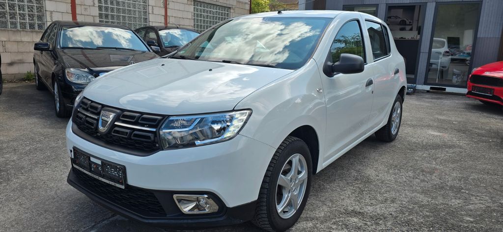 Dacia Sandero 45.000 km 8.990 &euro; Würzburg 97076