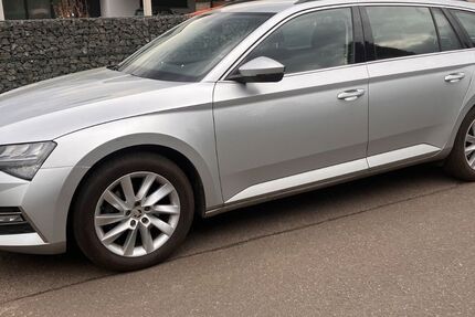 Skoda Superb 98.900 km 19.800 &euro; Leipzig 04319