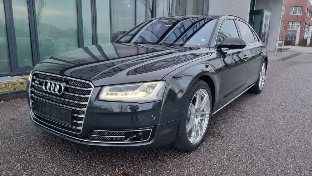 Audi A8 84.000 km 46.900 &euro; Feldkirchen - bei München 85622
