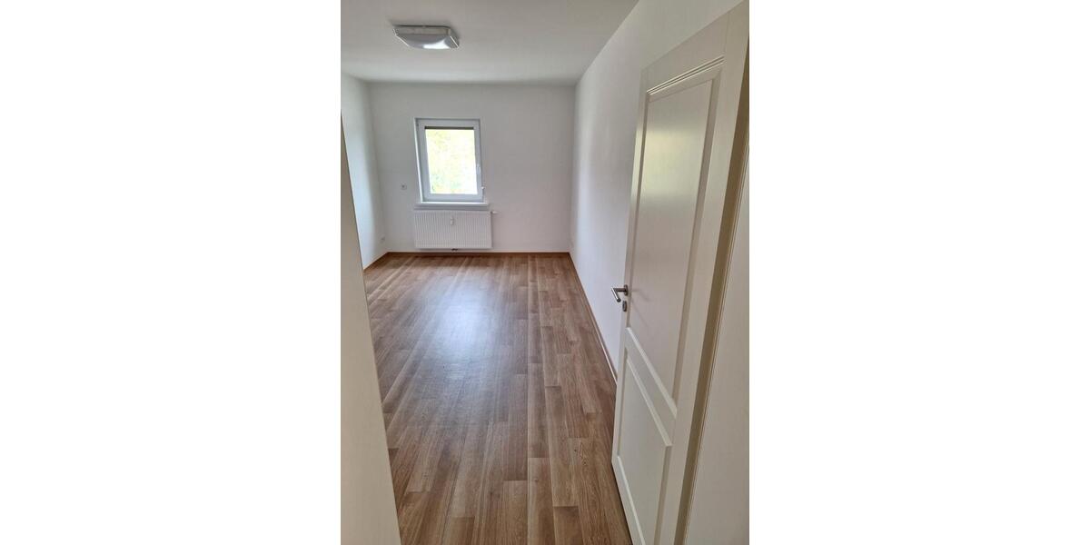 Etagenwohnung Bad Freienwalde (Oder) - 3 Zimmer, 85 m&sup2;, 850&euro; | Angebot:26266049