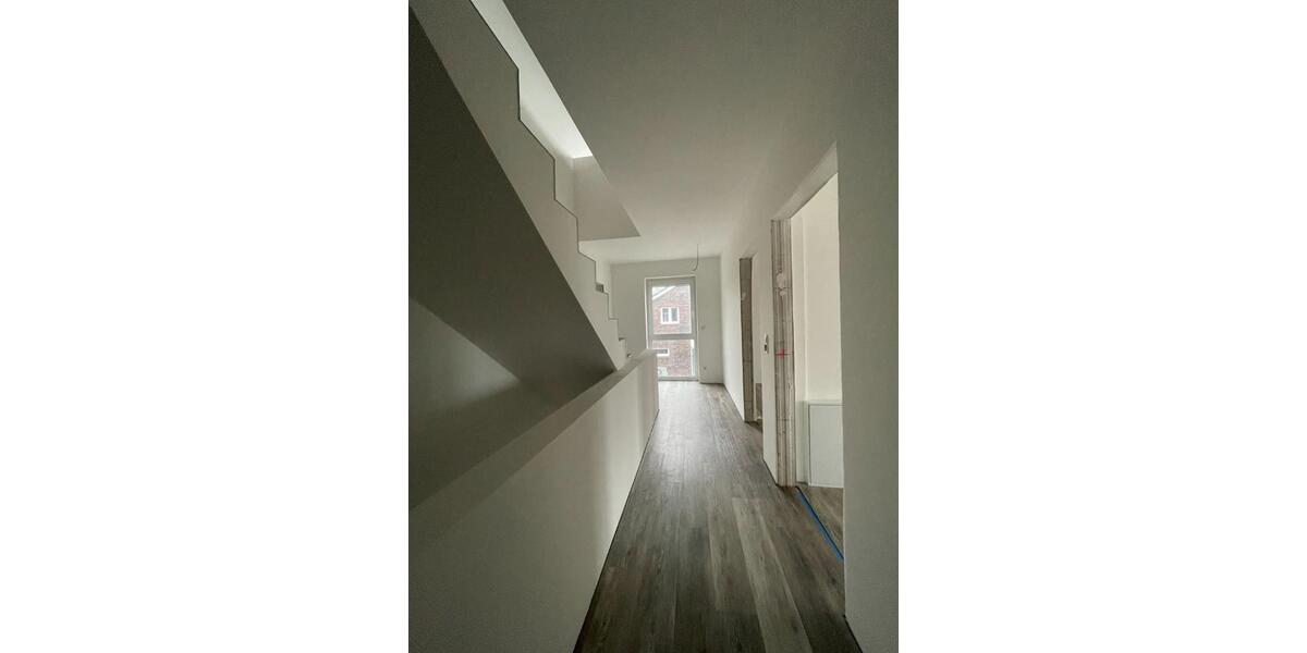 Doppelhaushälfte Stuhr - 6 Zimmer, 150 m&sup2;, 1.550&euro; | Angebot:25719708