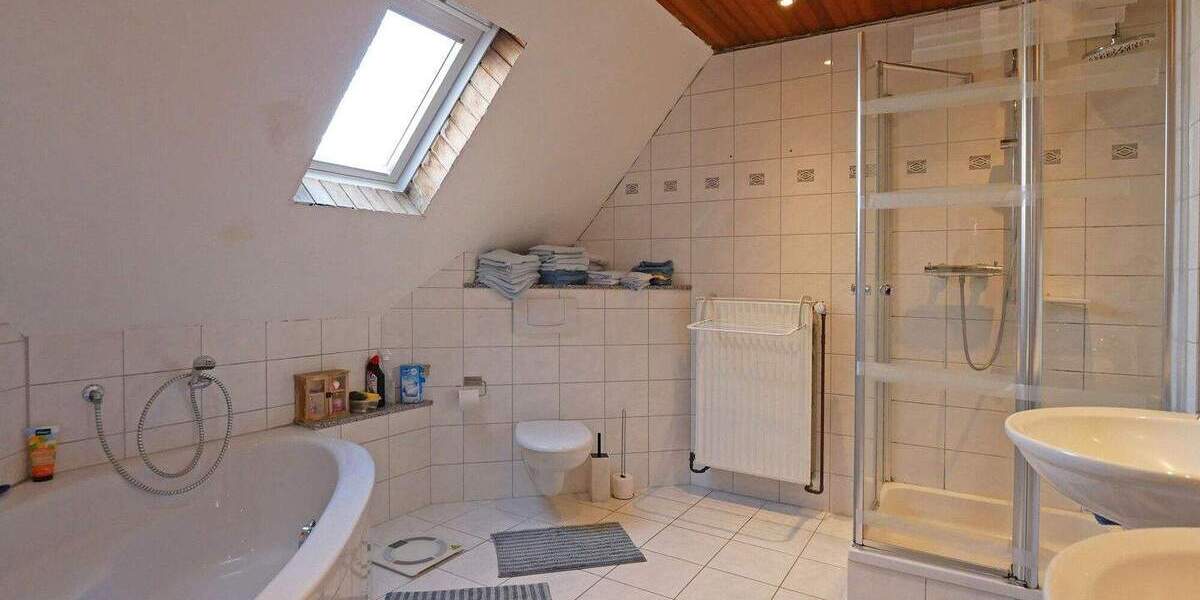 Einfamilienhaus Goldenstedt - 5 Zimmer, 141 m&sup2;, 260.000&euro; | Angebot:25673648