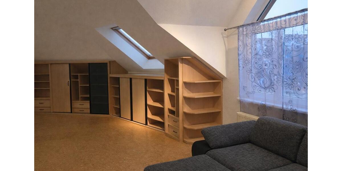 Dachgeschoßwohnung Weiskirchen - 2 Zimmer, 80 m&sup2;, 550&euro; | Angebot:26163974