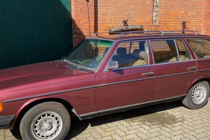 Mercedes-Benz T-Klasse 450.000 km 8.900 € Alfeld Leine 31061