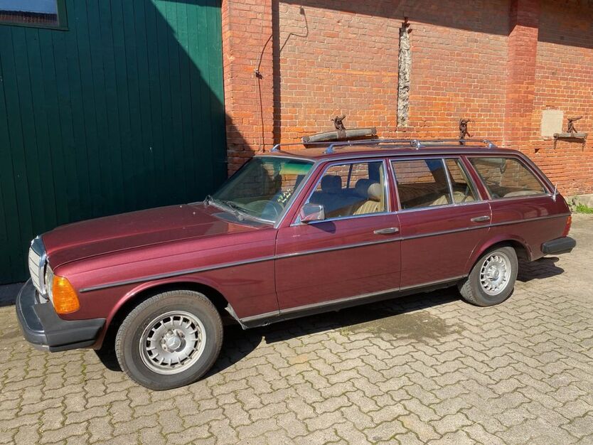 Mercedes-Benz T-Klasse 450.000 km 8.900 € Alfeld Leine 31061