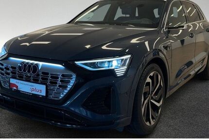 Audi Q8 e-tron 34.244 km 49.420 &euro; Hamburg 22419