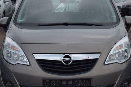Opel Meriva 129.000 km 4.999 € Berlin 13597