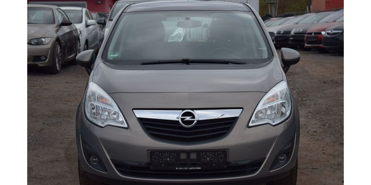 Opel Meriva 129.000 km 4.999 € Berlin 13597