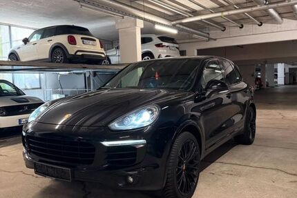 Porsche Cayenne 202.000 km 29.500 &euro; Frankfurt am Main 60596