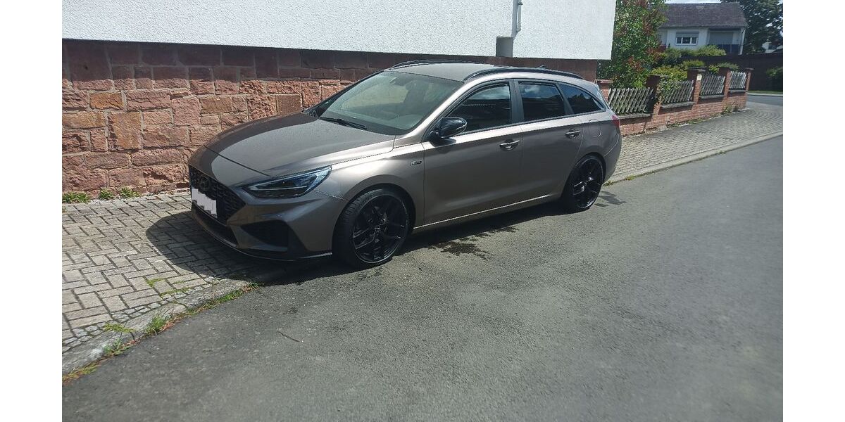 Hyundai i30 43.900 km 18.500 &euro; Stadtallendorf 35260
