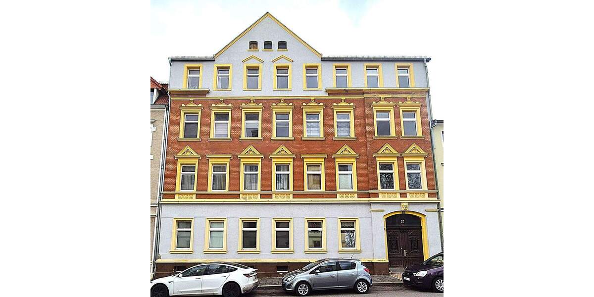 Etagenwohnung Riesa Innenstadt - 3 Zimmer, 105 m&sup2;, 133.900&euro; | Angebot:25775291