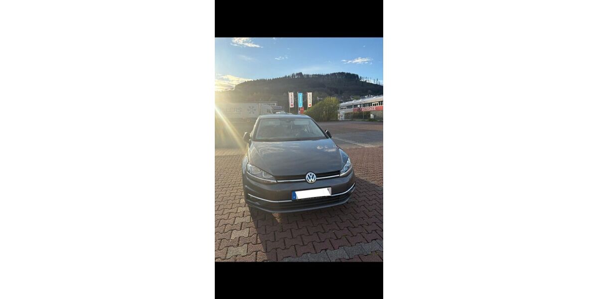VW Golf 144.211 km 10.000 &euro; Biedenkopf 35216