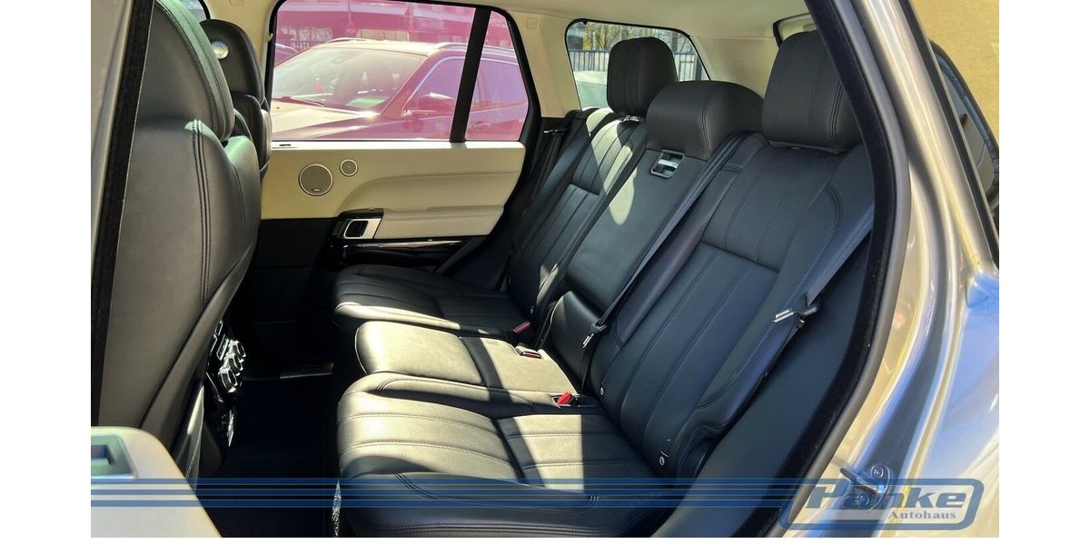 Land Rover Range Rover Vogue 4.4*Pano*LuftF*AHK*SoftC*ACC* 191.145 km 27.990 &euro; Berlin 13187