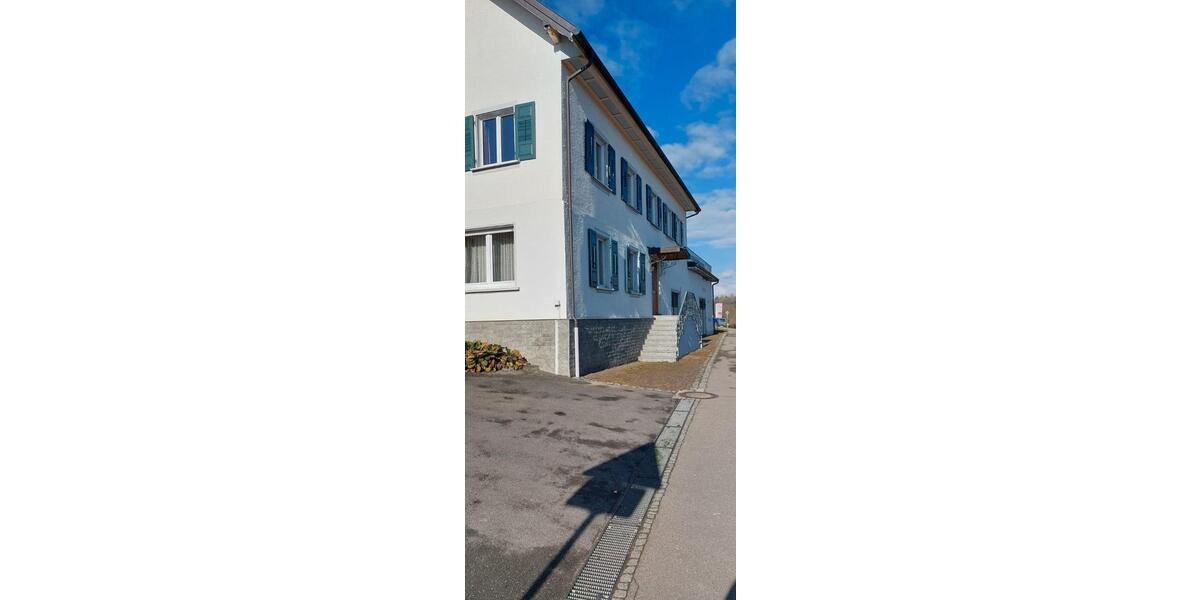 Einfamilienhaus Stockach - 6 Zimmer, 200 m&sup2;, 1.700&euro; | Angebot:26147151