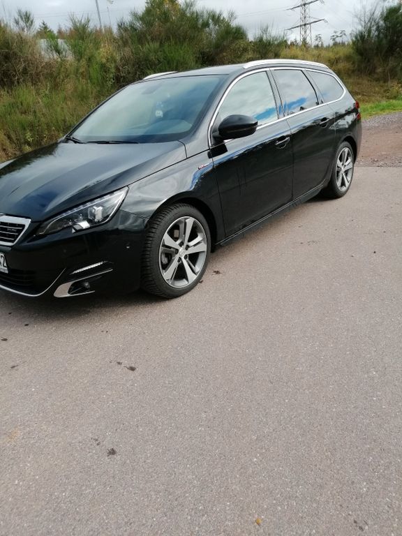 Peugeot 308 112.000 km 10.250 € Losheim 66679
