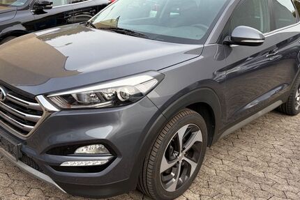 Hyundai TUCSON 94.000 km 13.500 &euro; Saarbrücken 66115