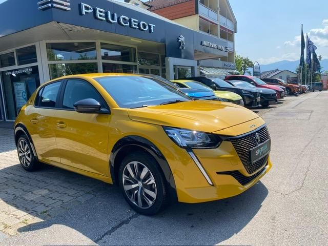 Peugeot 208 24.641 km 15.900 &euro; Penzberg 82377