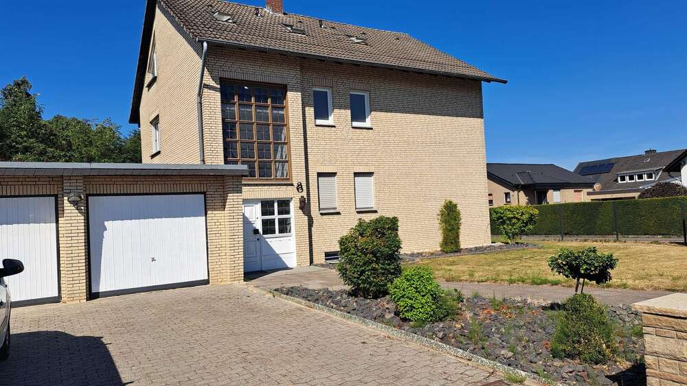 Etagenwohnung Lübbecke - 2 Zimmer, 80 m&sup2;, 740&euro; | Angebot:27336863