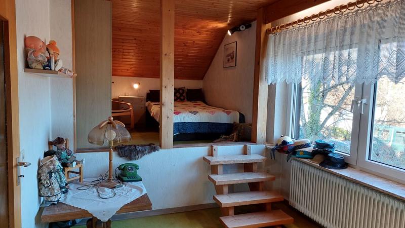 ObjNr:19642 - Großzügiges EFH sowie Mehrgenerationen mit großem Garten, sehr ruhig gelegen, in Eisenberg-STEINBORN - Einfamilienhaus Eisenberg (Pfalz) | Angebot:19227287