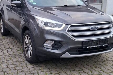 Ford Kuga 163.000 km 9.200 &euro; Erbach 64711