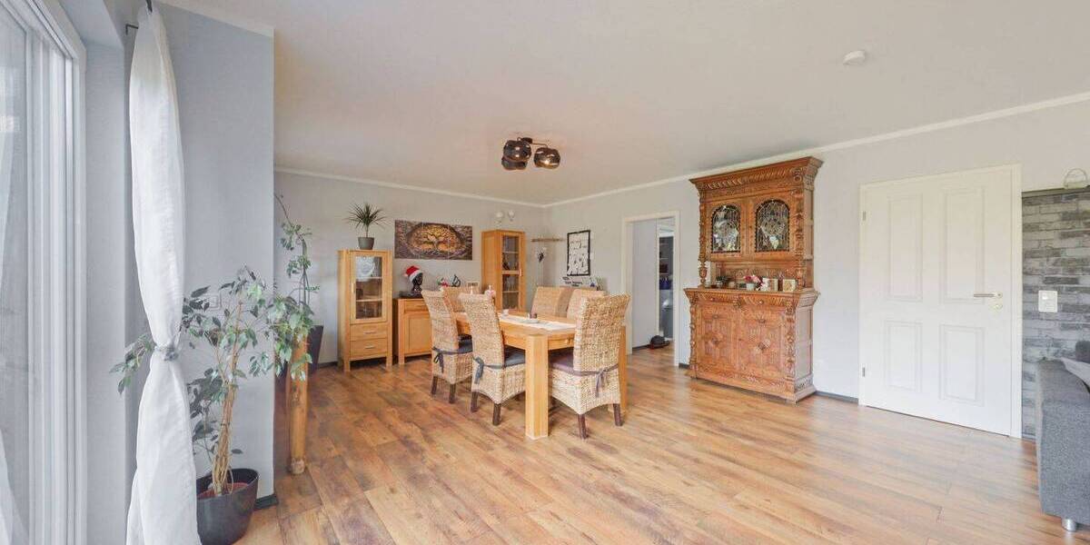 Einfamilienhaus Jülich - 4 Zimmer, 122 m&sup2;, 350.000&euro; | Angebot:26037422