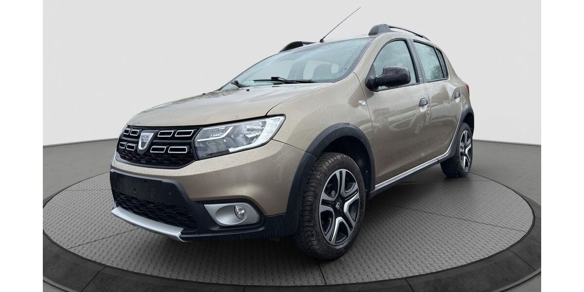 Dacia Sandero 35.928 km 9.997 &euro; Neustadt 08223
