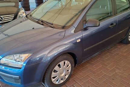 Ford Focus 49.300 km 4.750 &euro; Wülfrath 42489