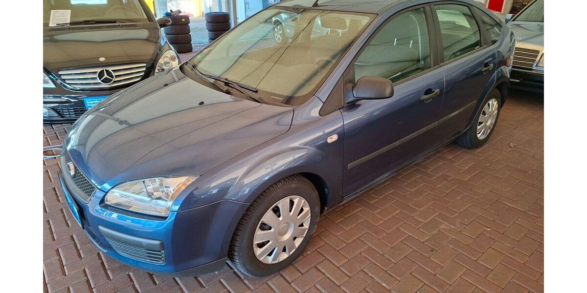Ford Focus 49.300 km 4.750 &euro; Wülfrath 42489