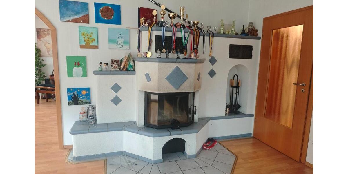 Erdgeschoßwohnung Wolfsburg Ehmen - 7 Zimmer, 200 m&sup2;, 1.150&euro; | Angebot:26154415