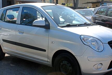 Kia Picanto 136.300 km 1.999 &euro; Berlin 13057