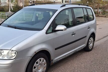 VW Touran 289.000 km 999 &euro; Haßlo 67454