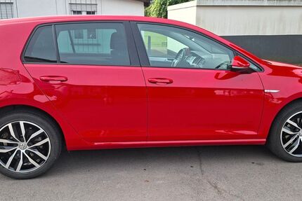 VW Golf 43.000 km 12.000 &euro; Schrecksbach 34637