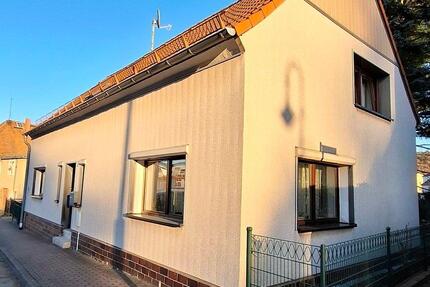 Haus Ebersbach-Neugersdorf Neugersdorf - 4.5 Zimmer, 120 m&sup2;, 69.000&euro; | Angebot:26247773