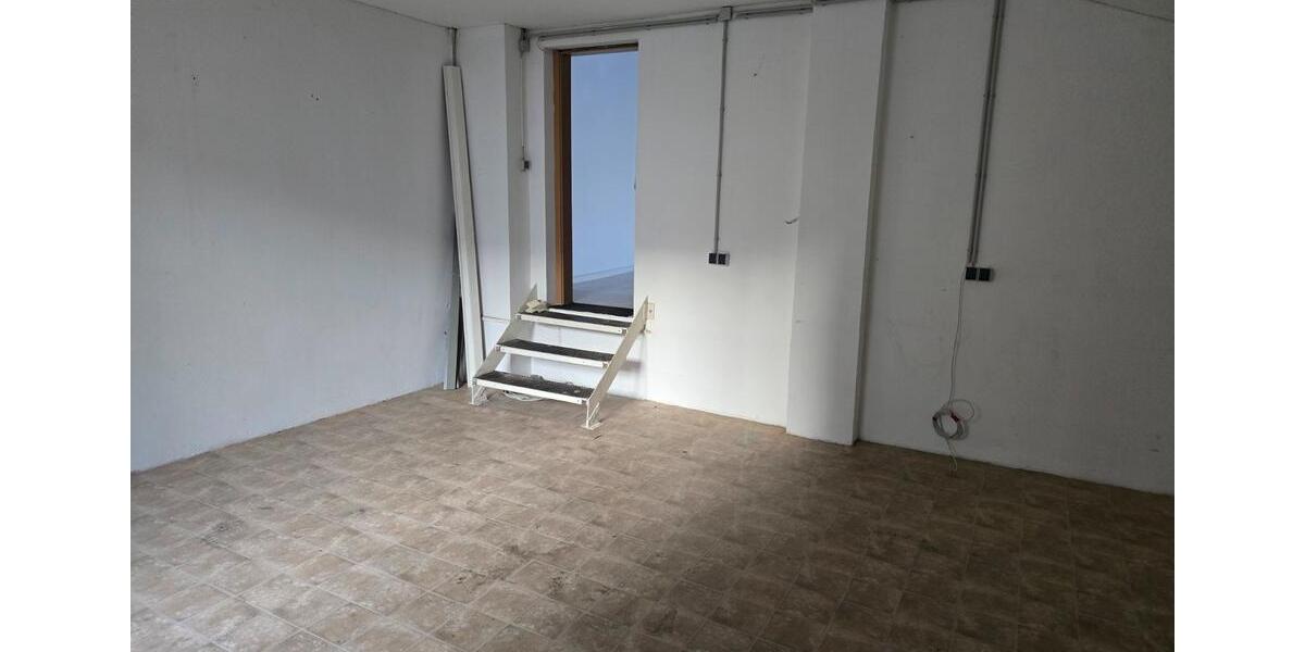 Etagenwohnung Waltershausen - 4 Zimmer, 134 m&sup2;, 938&euro; | Angebot:25756358