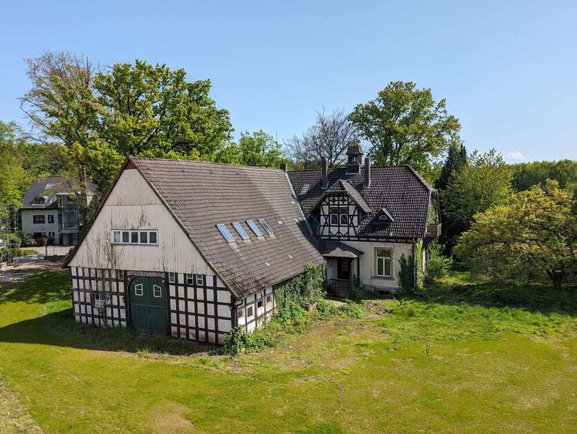 Haus zum Kaufen in Bielefeld 975.000 € 620.54 m²