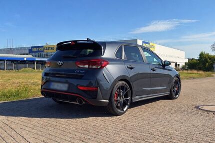 Hyundai i30 75.464 km 26.000 &euro; Bremerhaven 27578