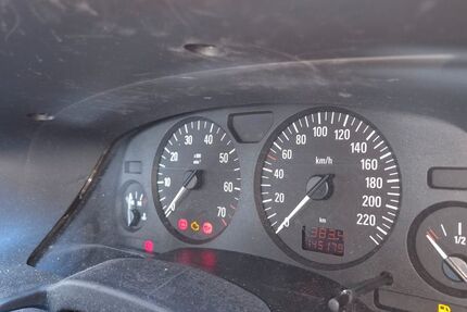 Opel Zafira 145.179 km 2.400 &euro; Bergkamen 59192