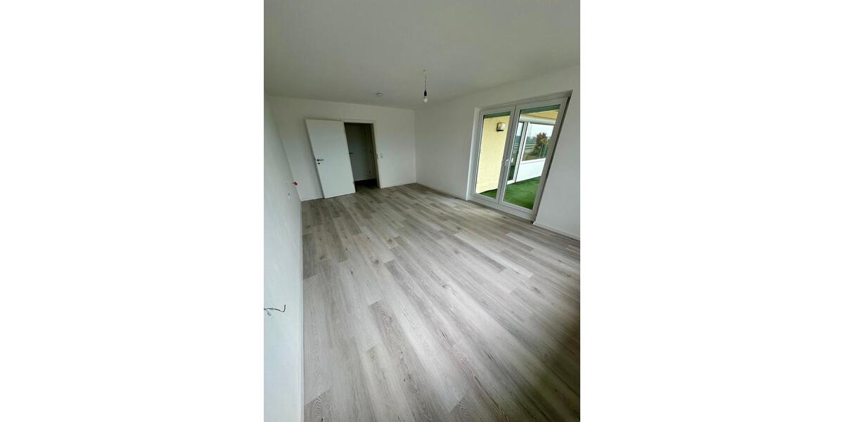 Einfamilienhaus Villingen-Schwenningen Schwenningen - 5 Zimmer, 152 m&sup2;, 1.350&euro; | Angebot:25719338