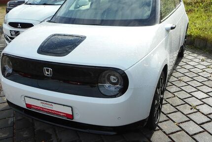 Honda e 27.185 km 24.850 € Saarbrücken 66130