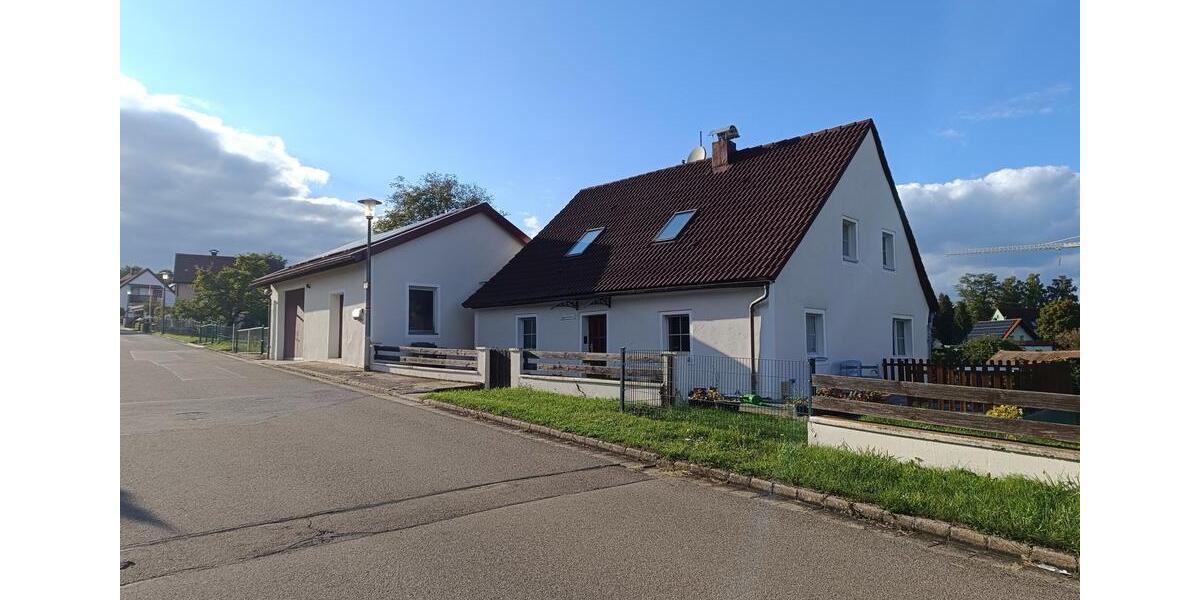 Einfamilienhaus Nennslingen - 3.5 Zimmer, 110 m&sup2;, 1.100&euro; | Angebot:25293847