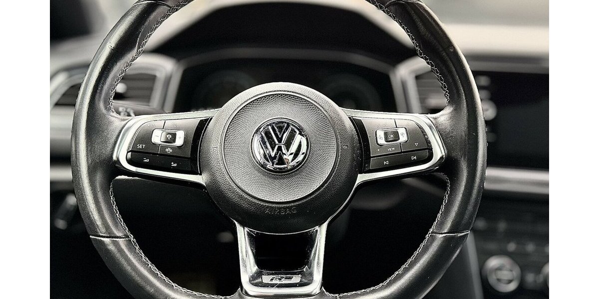 VW T-Roc R-line / Pano / 1. Hd / Kamera / AHK 93.000 km 23.690 &euro; Mönchengladbach 41066