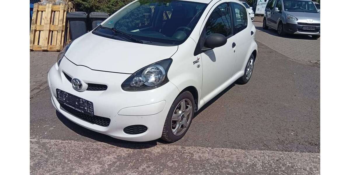 Toyota Aygo 104.000 km 2.498 &euro; Mechernich-Kommern 53894