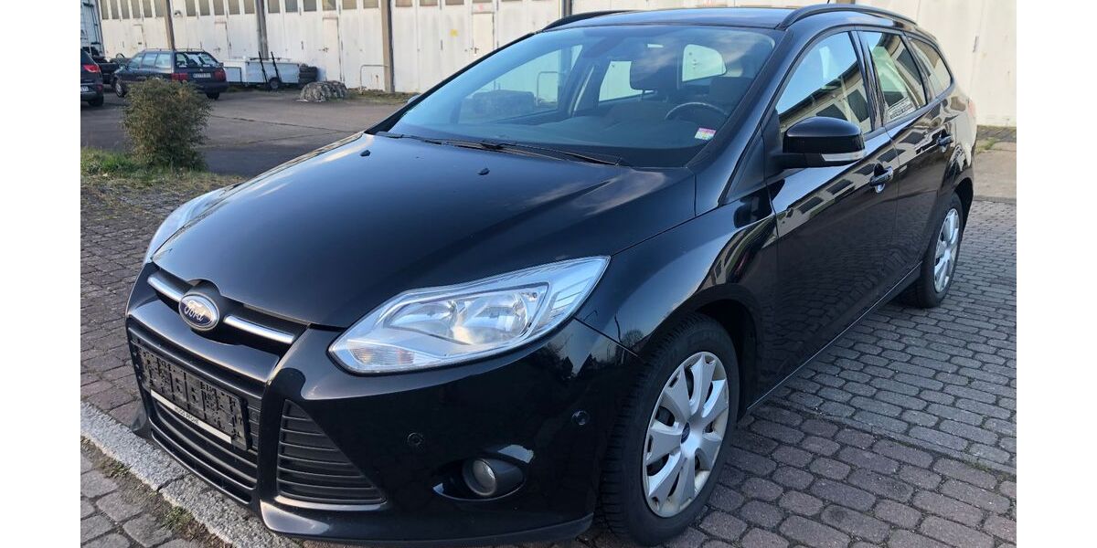 Ford Focus 297.500 km 2.900 &euro; Elmenhorst Ortsteil Lanken 21493