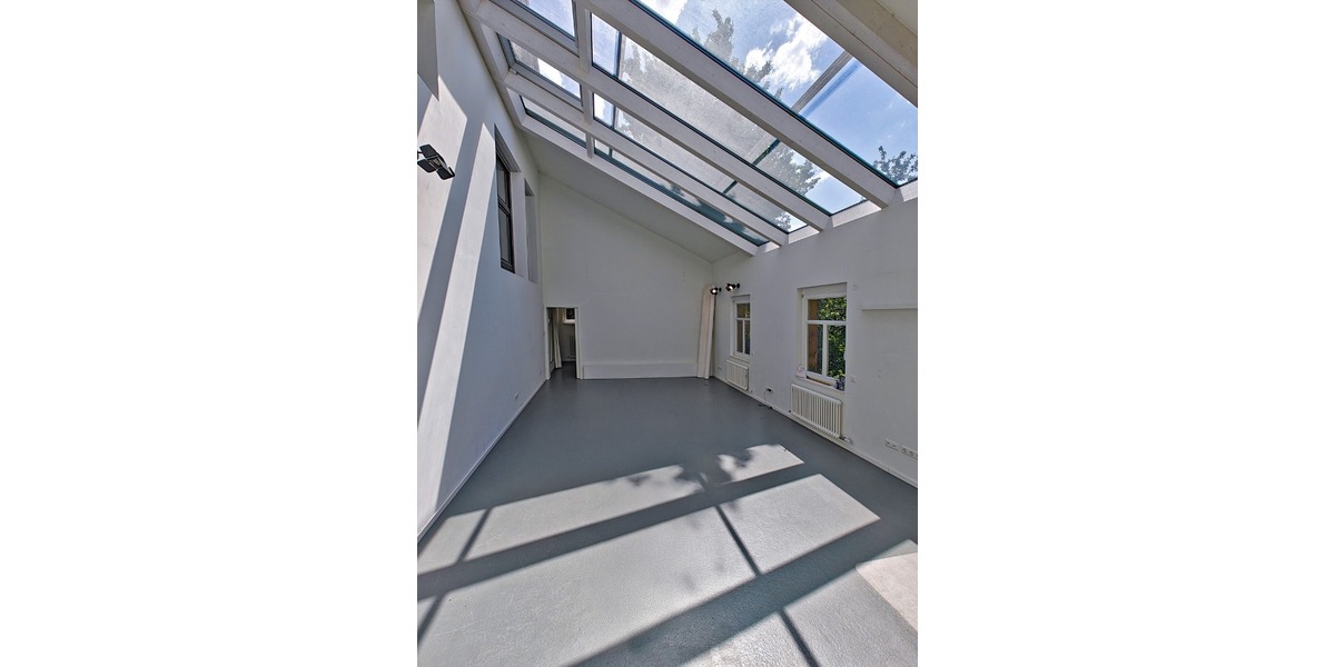928 m² Grundstück, Charmantes Fachwerkhaus mit Ausbaureserve - Wohnen & Arbeiten unter einem Dach - Bauernhaus, Landhaus Reutlingen Rommelsbach | Angebot:24690906