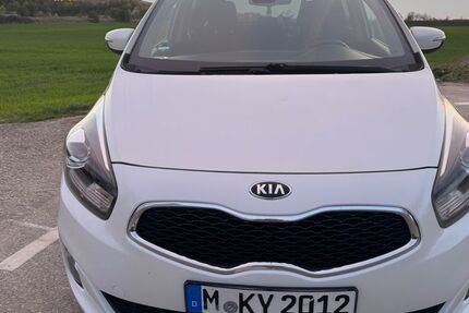 Kia Carens 188.000 km 4.500 &euro; München 80639