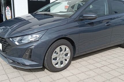 Hyundai i20 1.700 km 18.490 € Straßlach bei München 82064