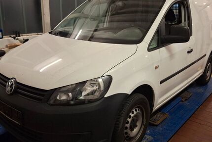 VW Caddy 174.000 km 4.990 &euro; Grimma 04668