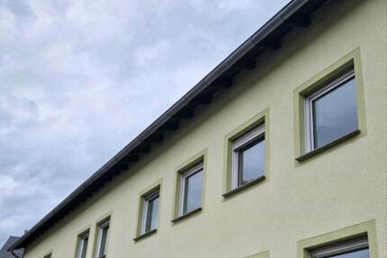 Haus Trierweiler - 10 Zimmer, 320 m&sup2;, 435.000&euro; | Angebot:26440151