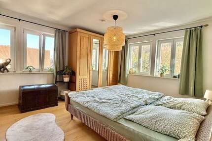 Haus Stuttgart Hedelfingen - 9 Zimmer, 200 m&sup2;, 679.000&euro; | Angebot:26031342